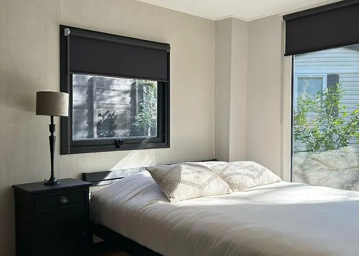 Spacious Two Bedroom Tatil Evi Hattemerbroek